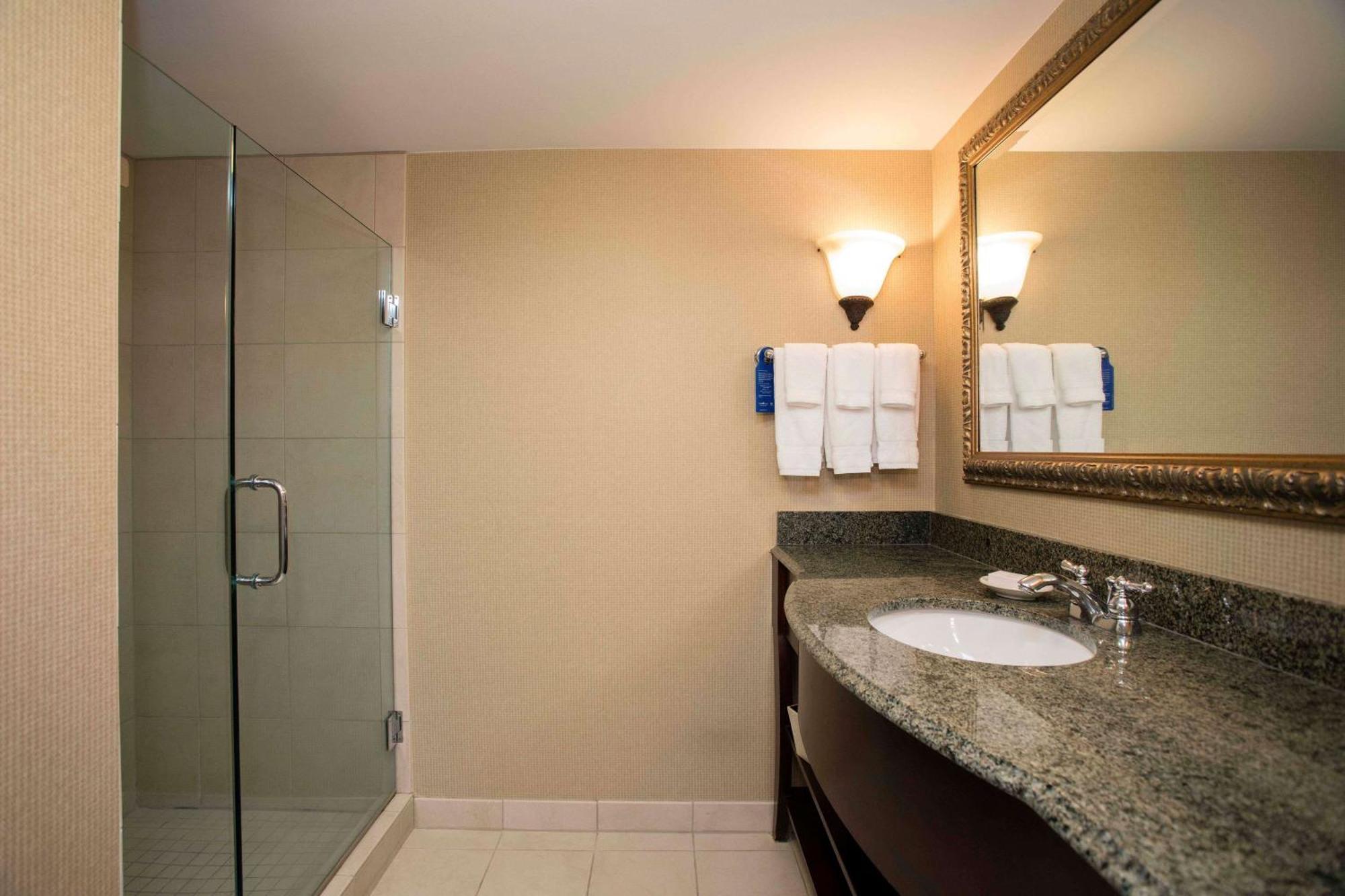 Courtyard By Marriott Athens Downtown Hotel Eksteriør billede